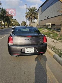 کرایسلەر 300